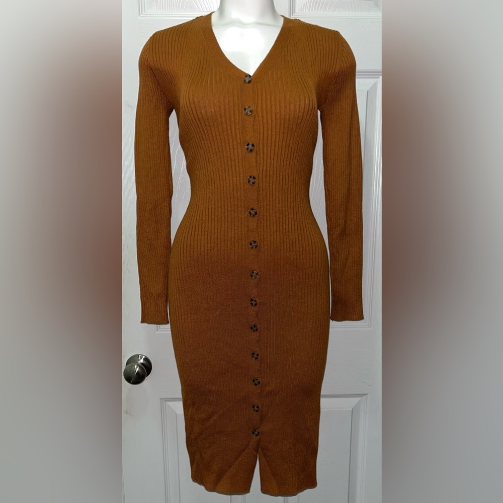 NWT Pink Rose Roasted Chestnut Sweater Midi Dress size Medium